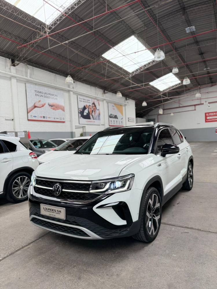 Volkswagen TAOS HIGHLINE BITONO